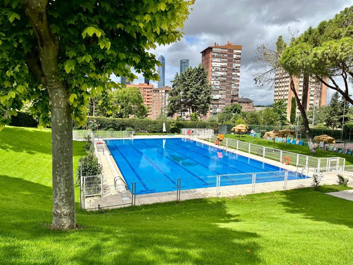 Apartamento De Diseno En Arturo Soria Madrid Exterior photo
